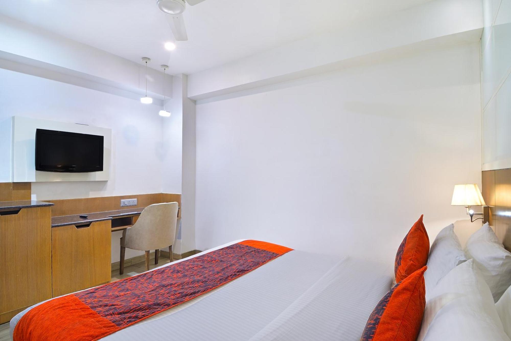 Hotel Hari Piorko New Delhi Luaran gambar