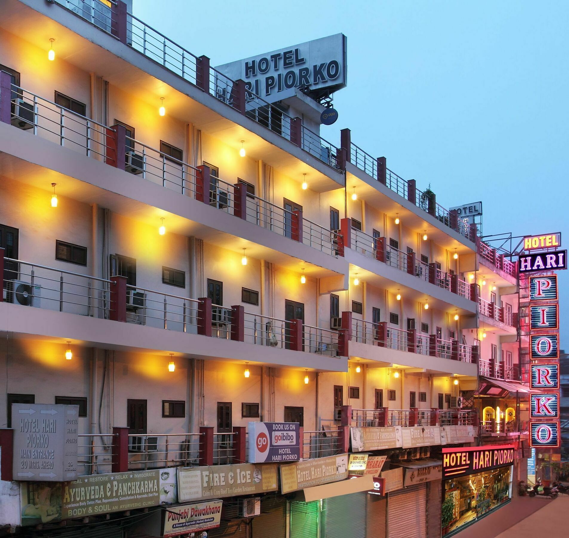 Hotel Hari Piorko New Delhi Luaran gambar